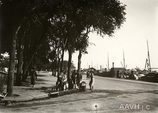 19 Le quai Le Myre de Vilers 1904