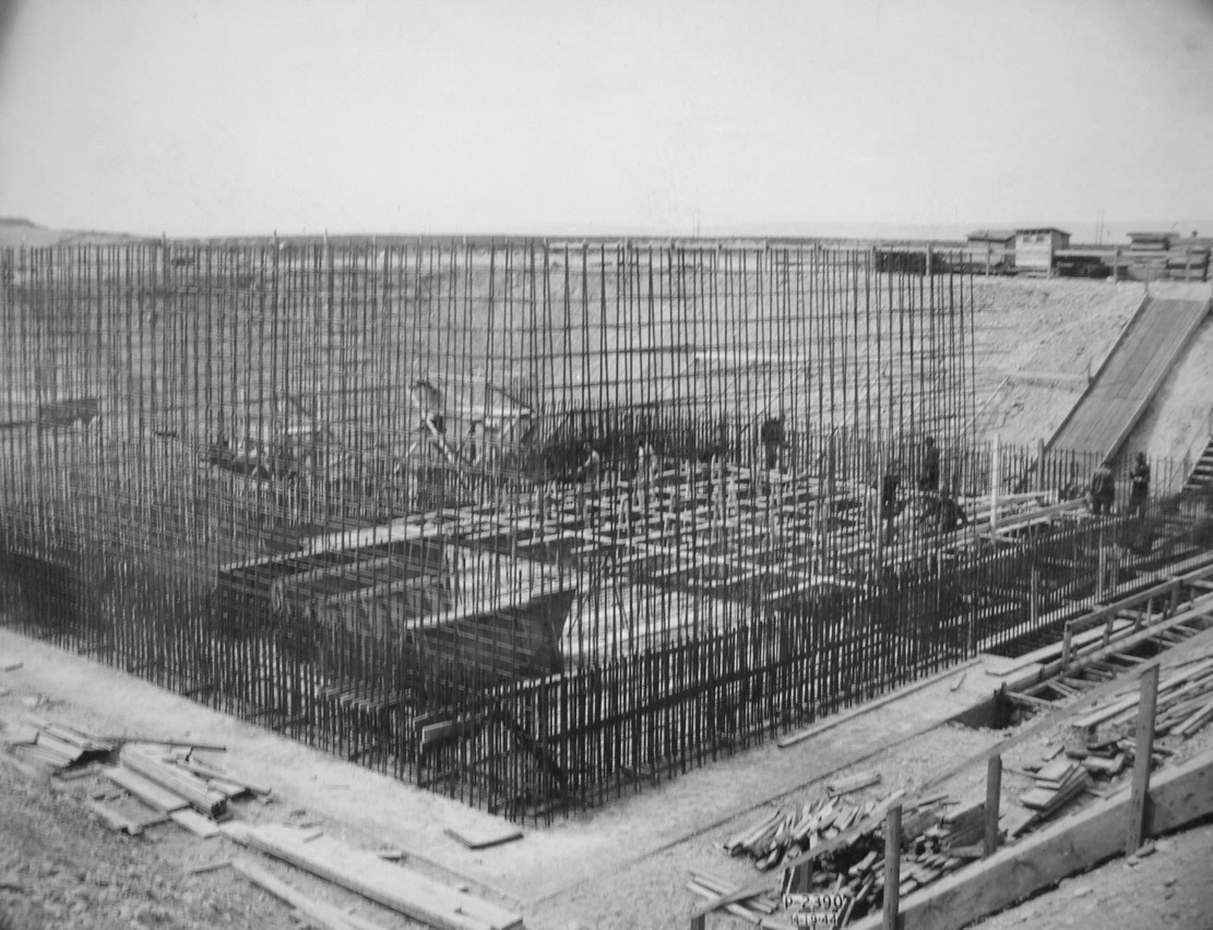 B-Reactor Construction